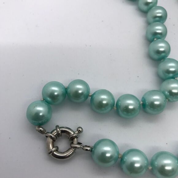 Statement Pearl Necklace Hand Knotted 18 Inch - Picture 7 of 7